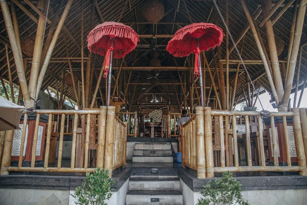 Bebek Tebasari Resto