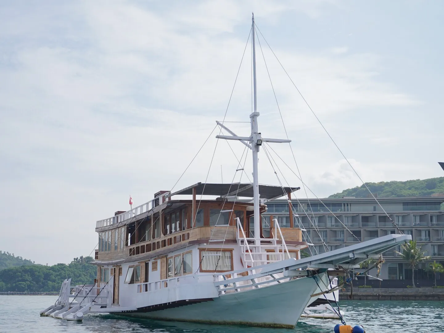 Open Trip 3D2N by Fortuna Deluxe Phinisi