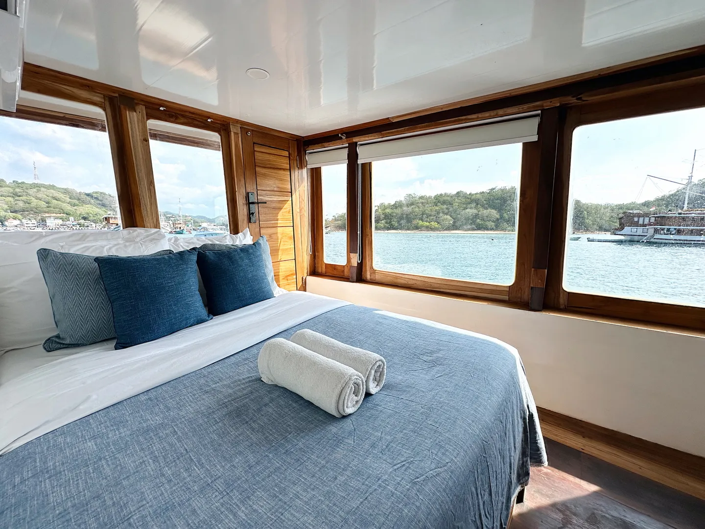 Open Trip 3D2N by Nalareya Cruise Deluxe Phinisi