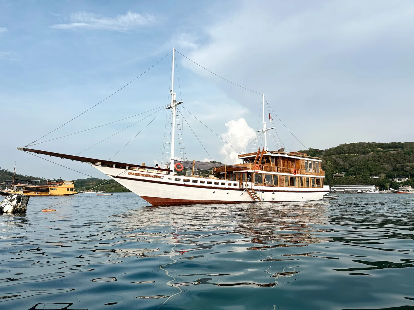 Open Trip 3D2N by Nalareya Cruise Deluxe Phinisi