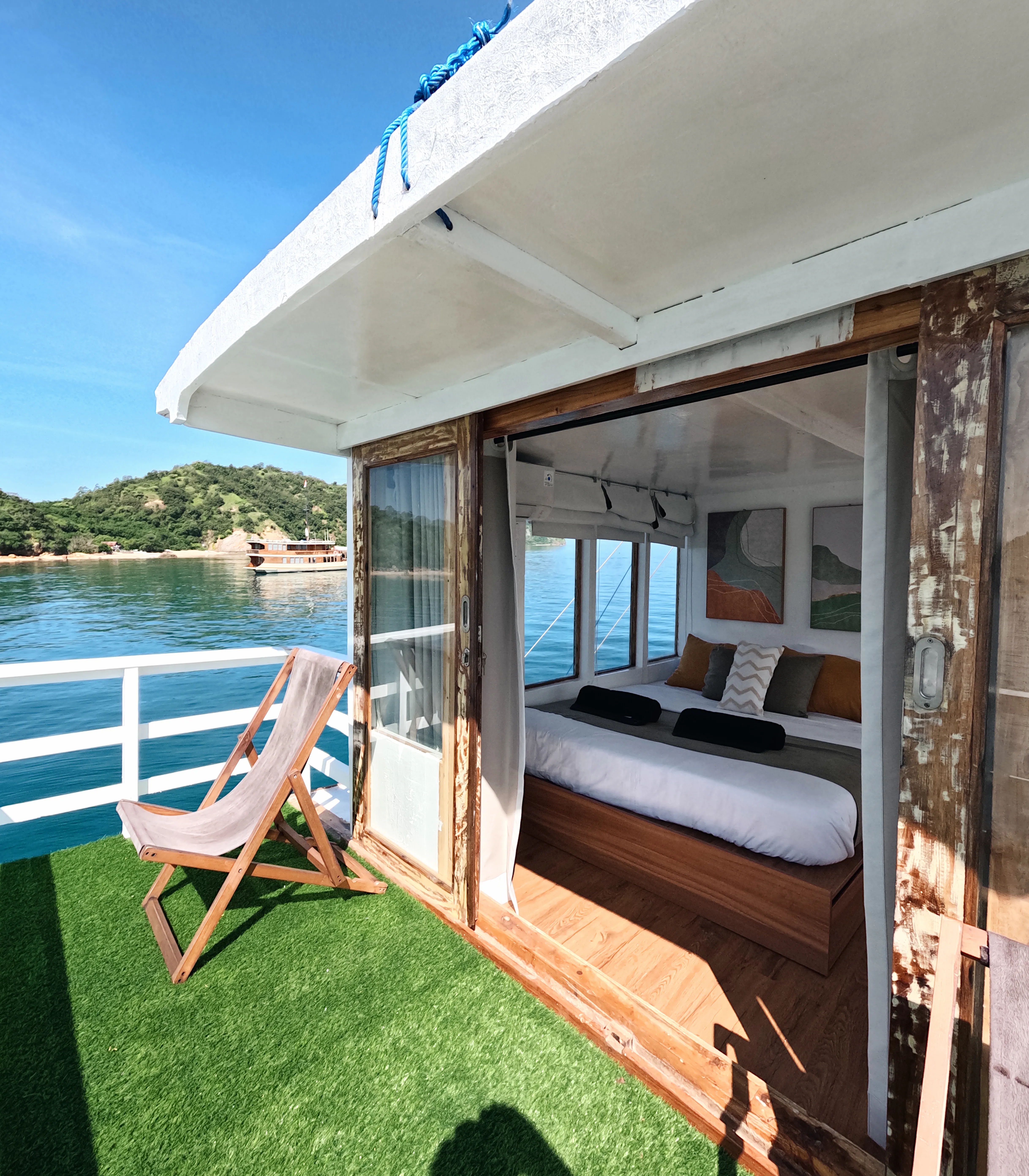 Open Trip 3D2N by Vielle Deluxe Phinisi